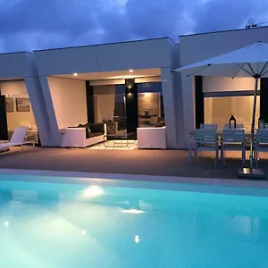 https://casa-de-lujo-frente-a-la-playa-de-es-trenc.balearic-islands.net